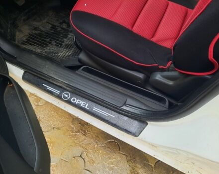 Белый Опель Кампо, объемом двигателя 3 л и пробегом 250 тыс. км за 2350 $, фото 6 на Automoto.ua