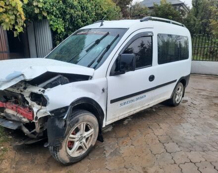 Белый Опель Кампо, объемом двигателя 3 л и пробегом 250 тыс. км за 2350 $, фото 18 на Automoto.ua