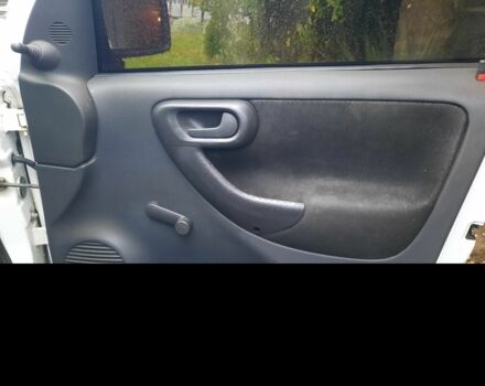 Белый Опель Кампо, объемом двигателя 3 л и пробегом 250 тыс. км за 2350 $, фото 1 на Automoto.ua