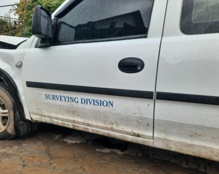 Белый Опель Кампо, объемом двигателя 3 л и пробегом 250 тыс. км за 2350 $, фото 10 на Automoto.ua