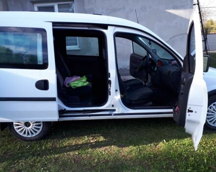 Белый Опель Кампо, объемом двигателя 1.3 л и пробегом 300 тыс. км за 3500 $, фото 2 на Automoto.ua