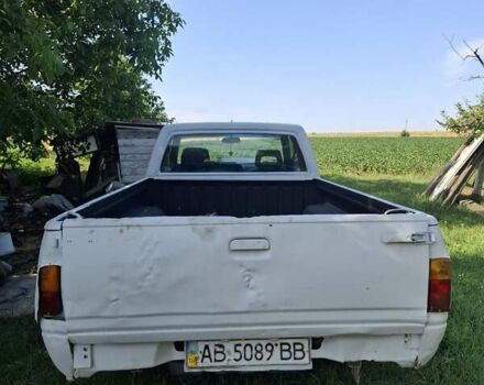 Белый Опель Кампо, объемом двигателя 2.5 л и пробегом 320 тыс. км за 2200 $, фото 4 на Automoto.ua