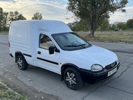 Белый Опель Кампо, объемом двигателя 1.4 л и пробегом 250 тыс. км за 1550 $, фото 1 на Automoto.ua