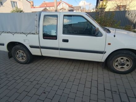 Белый Опель Кампо, объемом двигателя 3.1 л и пробегом 211 тыс. км за 3810 $, фото 1 на Automoto.ua