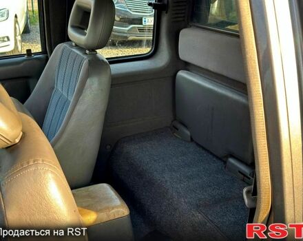 Опель Кампо, объемом двигателя 2.5 л и пробегом 268 тыс. км за 3700 $, фото 4 на Automoto.ua