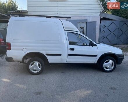 Белый Опель Комбо груз.-пасс., объемом двигателя 1.4 л и пробегом 274 тыс. км за 1300 $, фото 9 на Automoto.ua