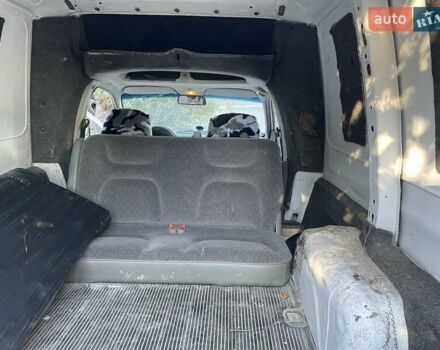 Белый Опель Комбо груз.-пасс., объемом двигателя 1.4 л и пробегом 274 тыс. км за 1300 $, фото 8 на Automoto.ua