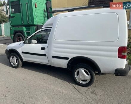 Белый Опель Комбо груз.-пасс., объемом двигателя 1.4 л и пробегом 274 тыс. км за 1300 $, фото 4 на Automoto.ua