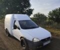 Білий Опель Комбо вант.-пас., об'ємом двигуна 1.39 л та пробігом 150 тис. км за 2000 $, фото 4 на Automoto.ua
