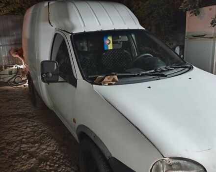 Білий Опель Комбо вант.-пас., об'ємом двигуна 1.39 л та пробігом 150 тис. км за 2000 $, фото 6 на Automoto.ua