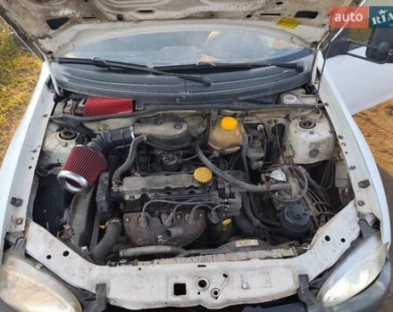 Білий Опель Комбо вант.-пас., об'ємом двигуна 1.39 л та пробігом 150 тис. км за 2000 $, фото 10 на Automoto.ua