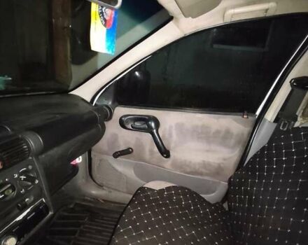 Білий Опель Комбо вант.-пас., об'ємом двигуна 1.39 л та пробігом 150 тис. км за 2000 $, фото 12 на Automoto.ua