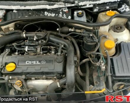 Белый Опель Комбо груз.-пасс., объемом двигателя 1.7 л и пробегом 0 тыс. км за 3000 $, фото 5 на Automoto.ua