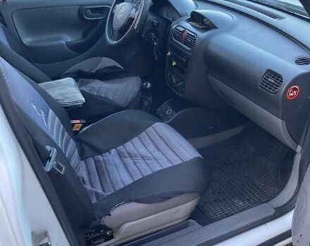 Белый Опель Комбо груз.-пасс., объемом двигателя 1.69 л и пробегом 294 тыс. км за 2300 $, фото 7 на Automoto.ua