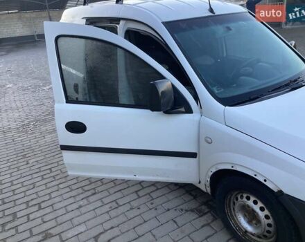 Белый Опель Комбо груз.-пасс., объемом двигателя 1.69 л и пробегом 294 тыс. км за 2300 $, фото 9 на Automoto.ua