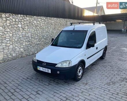 Белый Опель Комбо груз.-пасс., объемом двигателя 1.69 л и пробегом 294 тыс. км за 2300 $, фото 1 на Automoto.ua