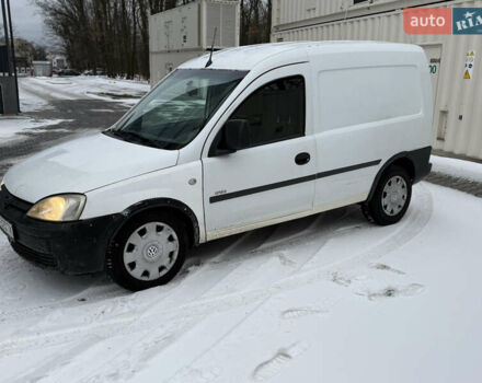 Білий Опель Комбо вант.-пас., об'ємом двигуна 1.69 л та пробігом 412 тис. км за 2950 $, фото 4 на Automoto.ua