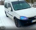 Белый Опель Комбо груз.-пасс., объемом двигателя 1.7 л и пробегом 430 тыс. км за 2400 $, фото 3 на Automoto.ua