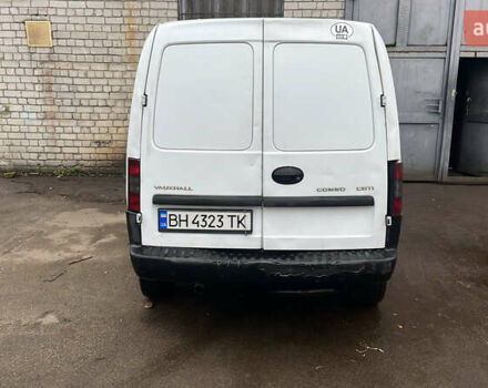 Білий Опель Комбо вант.-пас., об'ємом двигуна 1.7 л та пробігом 270 тис. км за 1700 $, фото 3 на Automoto.ua