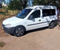 Білий Опель Комбо вант.-пас., об'ємом двигуна 1.7 л та пробігом 300 тис. км за 3000 $, фото 1 на Automoto.ua