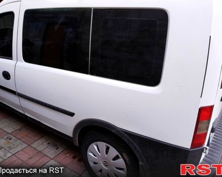 Белый Опель Комбо груз.-пасс., объемом двигателя 1.6 л и пробегом 290 тыс. км за 2400 $, фото 9 на Automoto.ua