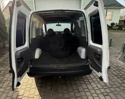 Белый Опель Комбо груз.-пасс., объемом двигателя 1.6 л и пробегом 219 тыс. км за 3999 $, фото 10 на Automoto.ua