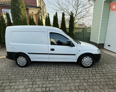 Белый Опель Комбо груз.-пасс., объемом двигателя 1.6 л и пробегом 219 тыс. км за 3999 $, фото 6 на Automoto.ua
