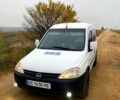 Белый Опель Комбо груз.-пасс., объемом двигателя 1.7 л и пробегом 370 тыс. км за 3600 $, фото 1 на Automoto.ua
