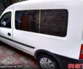Белый Опель Комбо груз.-пасс., объемом двигателя 1.6 л и пробегом 290 тыс. км за 2400 $, фото 1 на Automoto.ua