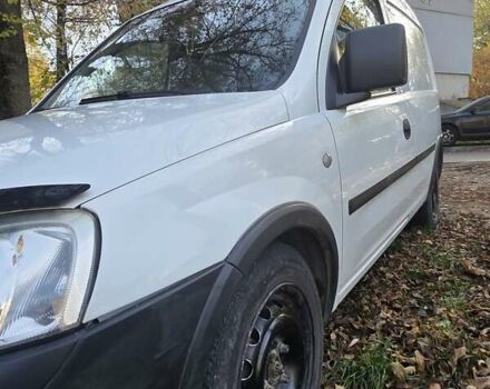 Белый Опель Комбо груз.-пасс., объемом двигателя 1.25 л и пробегом 182 тыс. км за 3500 $, фото 6 на Automoto.ua
