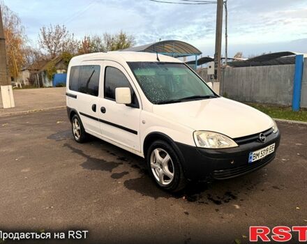Белый Опель Комбо груз.-пасс., объемом двигателя 1.6 л и пробегом 150 тыс. км за 3650 $, фото 2 на Automoto.ua
