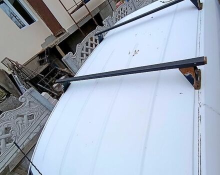 Белый Опель Комбо груз.-пасс., объемом двигателя 1.2 л и пробегом 410 тыс. км за 3500 $, фото 6 на Automoto.ua