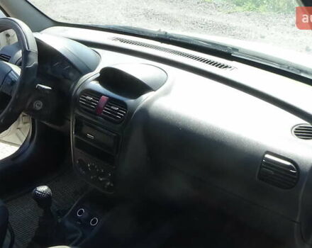 Белый Опель Комбо груз.-пасс., объемом двигателя 1.4 л и пробегом 250 тыс. км за 2900 $, фото 15 на Automoto.ua