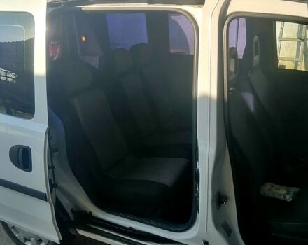Білий Опель Комбо вант.-пас., об'ємом двигуна 1.8 л та пробігом 225 тис. км за 5500 $, фото 2 на Automoto.ua