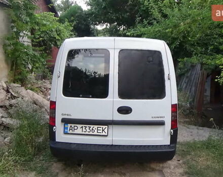 Белый Опель Комбо груз.-пасс., объемом двигателя 1.4 л и пробегом 280 тыс. км за 2950 $, фото 1 на Automoto.ua