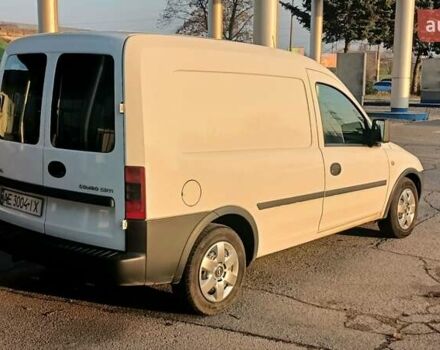 Білий Опель Комбо вант.-пас., об'ємом двигуна 1.25 л та пробігом 426 тис. км за 3999 $, фото 5 на Automoto.ua