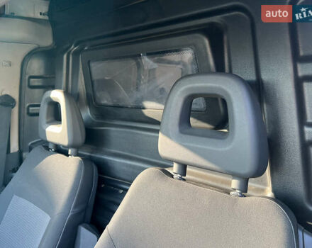 Білий Опель Комбо вант.-пас., об'ємом двигуна 1.25 л та пробігом 220 тис. км за 3500 $, фото 16 на Automoto.ua