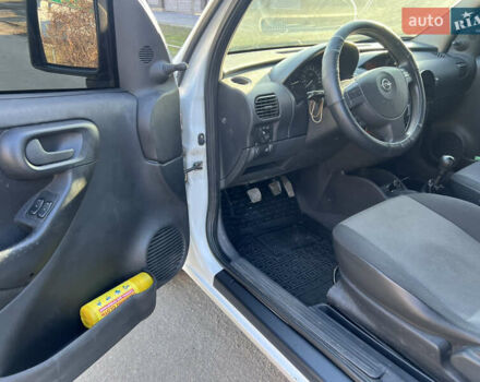 Білий Опель Комбо вант.-пас., об'ємом двигуна 1.25 л та пробігом 220 тис. км за 3500 $, фото 2 на Automoto.ua