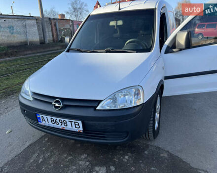 Білий Опель Комбо вант.-пас., об'ємом двигуна 1.25 л та пробігом 220 тис. км за 3500 $, фото 13 на Automoto.ua