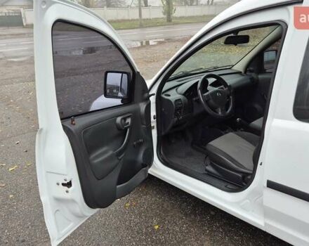 Білий Опель Комбо вант.-пас., об'ємом двигуна 1.69 л та пробігом 232 тис. км за 3750 $, фото 6 на Automoto.ua