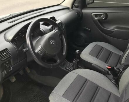 Белый Опель Комбо груз.-пасс., объемом двигателя 1.2 л и пробегом 154 тыс. км за 3800 $, фото 15 на Automoto.ua