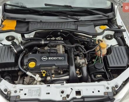 Білий Опель Комбо вант.-пас., об'ємом двигуна 1.69 л та пробігом 232 тис. км за 3750 $, фото 17 на Automoto.ua