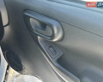 Белый Опель Комбо груз.-пасс., объемом двигателя 1.2 л и пробегом 519 тыс. км за 4490 $, фото 59 на Automoto.ua