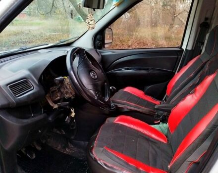 Белый Опель Комбо груз.-пасс., объемом двигателя 1.2 л и пробегом 170 тыс. км за 3650 $, фото 7 на Automoto.ua