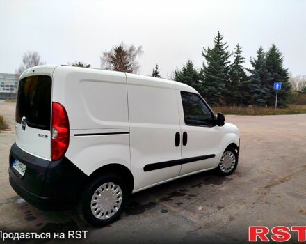 Белый Опель Комбо груз.-пасс., объемом двигателя 1.2 л и пробегом 170 тыс. км за 3650 $, фото 6 на Automoto.ua