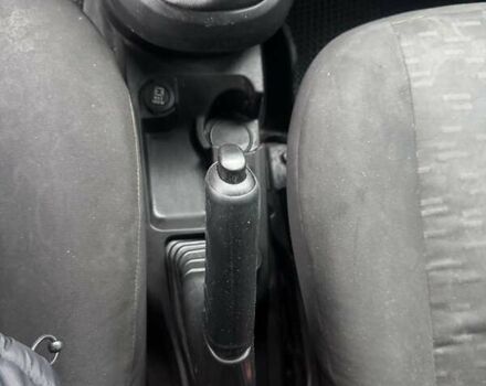 Белый Опель Комбо груз.-пасс., объемом двигателя 1.25 л и пробегом 292 тыс. км за 5500 $, фото 4 на Automoto.ua