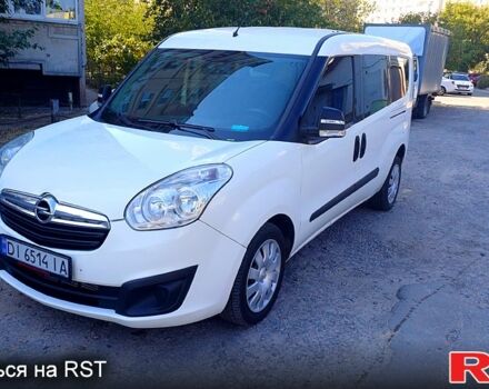 Белый Опель Комбо груз.-пасс., объемом двигателя 1.6 л и пробегом 300 тыс. км за 7400 $, фото 3 на Automoto.ua