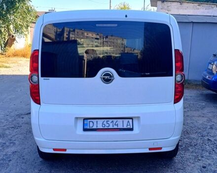 Белый Опель Комбо груз.-пасс., объемом двигателя 1.6 л и пробегом 300 тыс. км за 7400 $, фото 7 на Automoto.ua