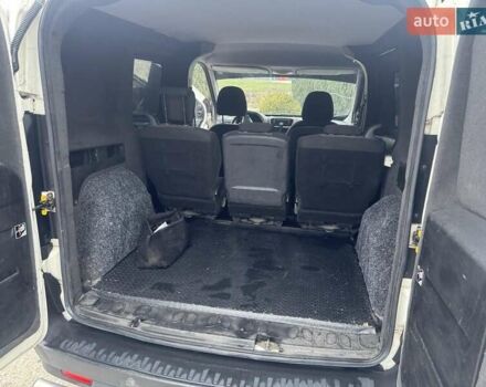 Белый Опель Комбо груз.-пасс., объемом двигателя 1.25 л и пробегом 292 тыс. км за 5500 $, фото 9 на Automoto.ua