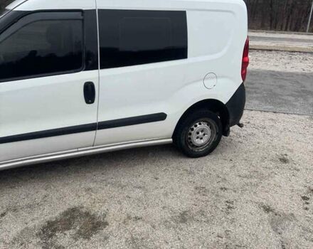 Белый Опель Комбо груз.-пасс., объемом двигателя 1.25 л и пробегом 292 тыс. км за 5500 $, фото 3 на Automoto.ua